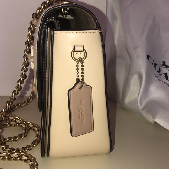 Coach Handbag! New! Absolutely Gorgeous! - Picture 4 of 15